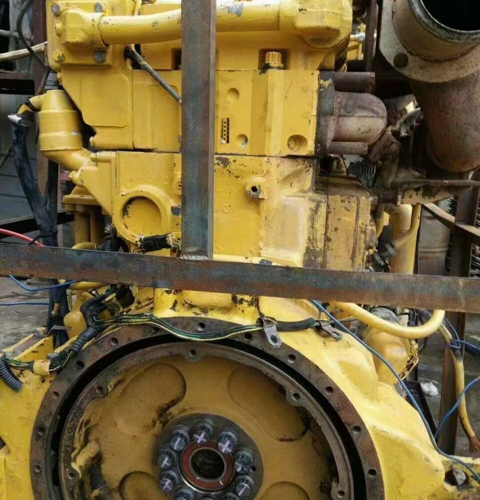 Двигатель Komatsu SAA6D170-1 Двигатель Komatsu SAA6D170-1